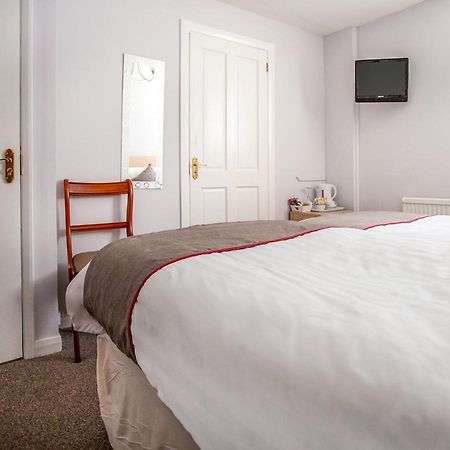 Oyo Timothy'S Hotel Tenby Kültér fotó