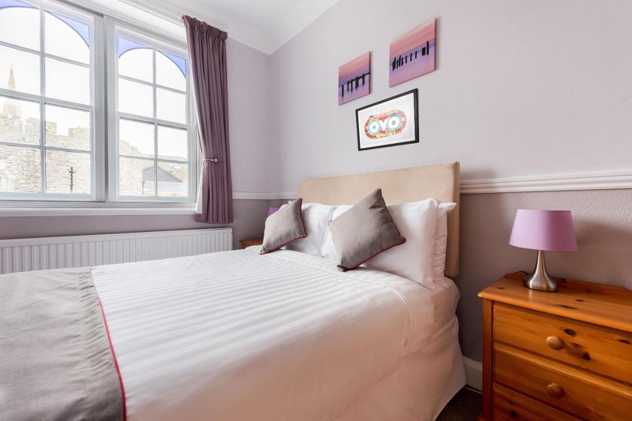 Oyo Timothy'S Hotel Tenby Kültér fotó