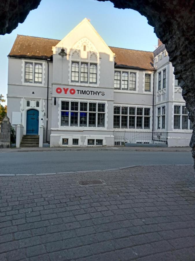 Oyo Timothy'S Hotel Tenby Kültér fotó
