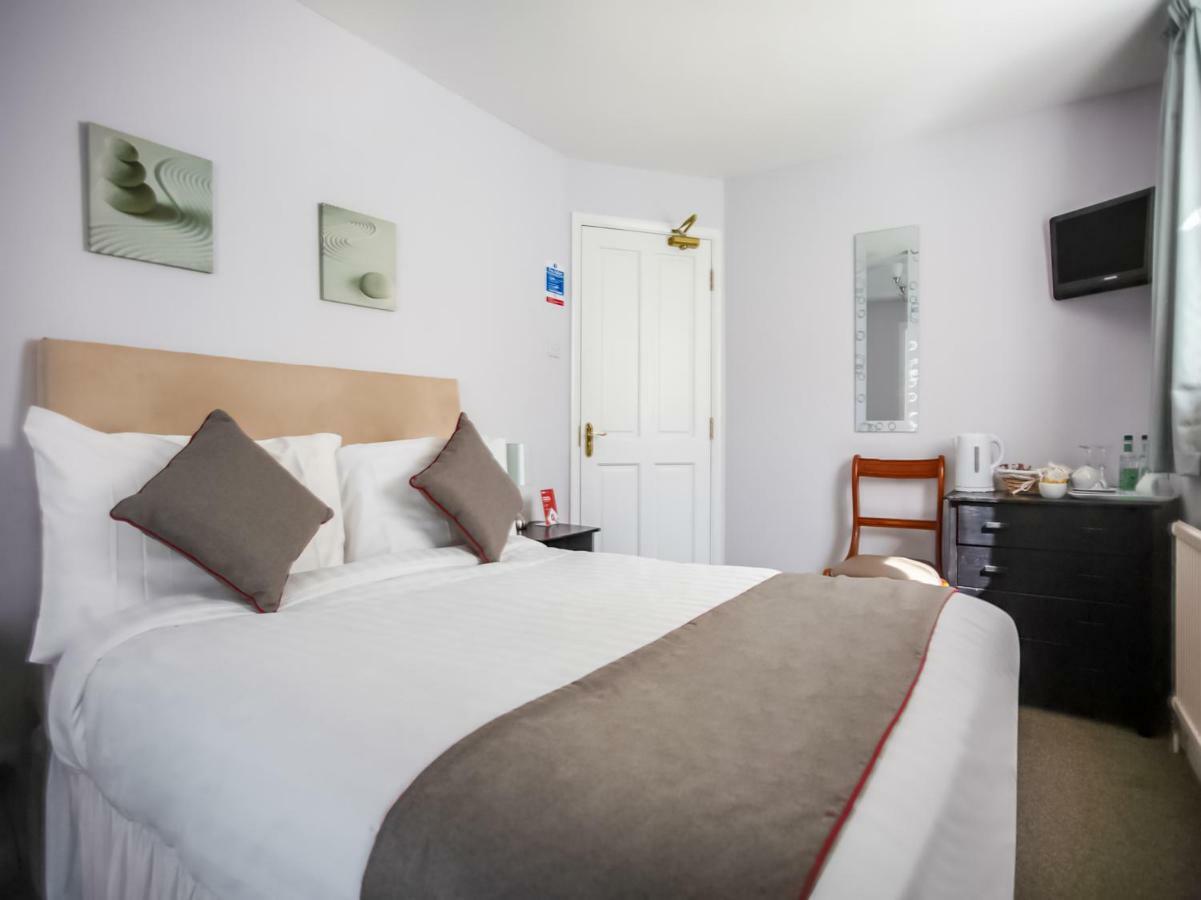 Oyo Timothy'S Hotel Tenby Kültér fotó